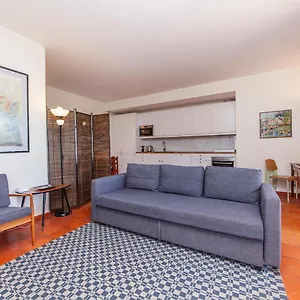 Apartment V - Casa Mazulis, Luz